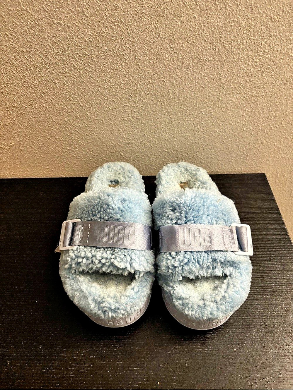 UGG Funkette Fuzzy Platform Slippers Blue women’s size 5